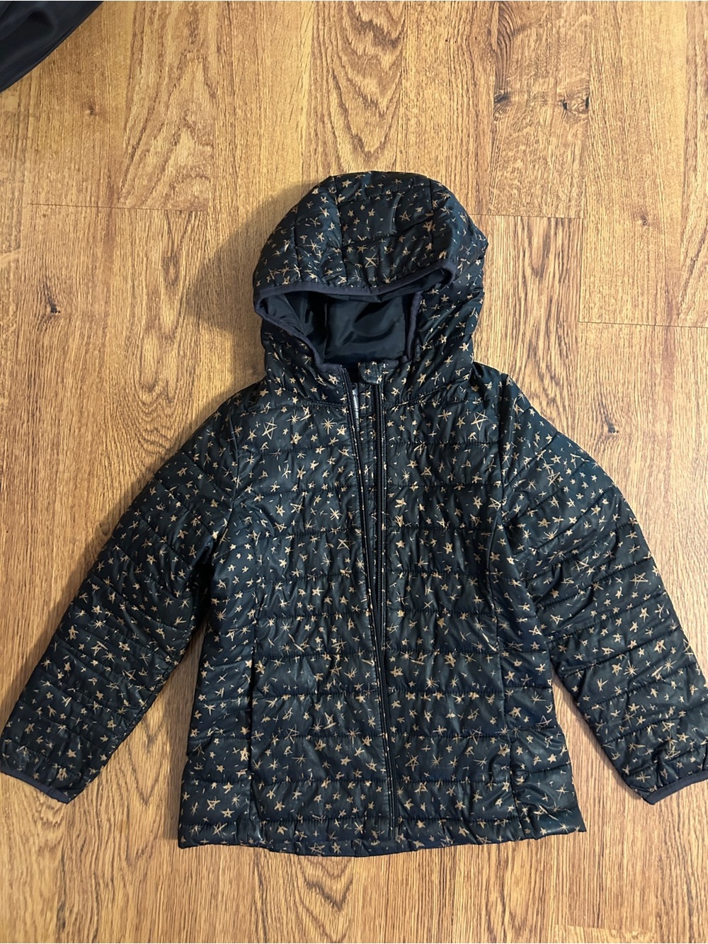 Amazon Essentials Black Hooded Puffer Jacket with Gold Star Accents